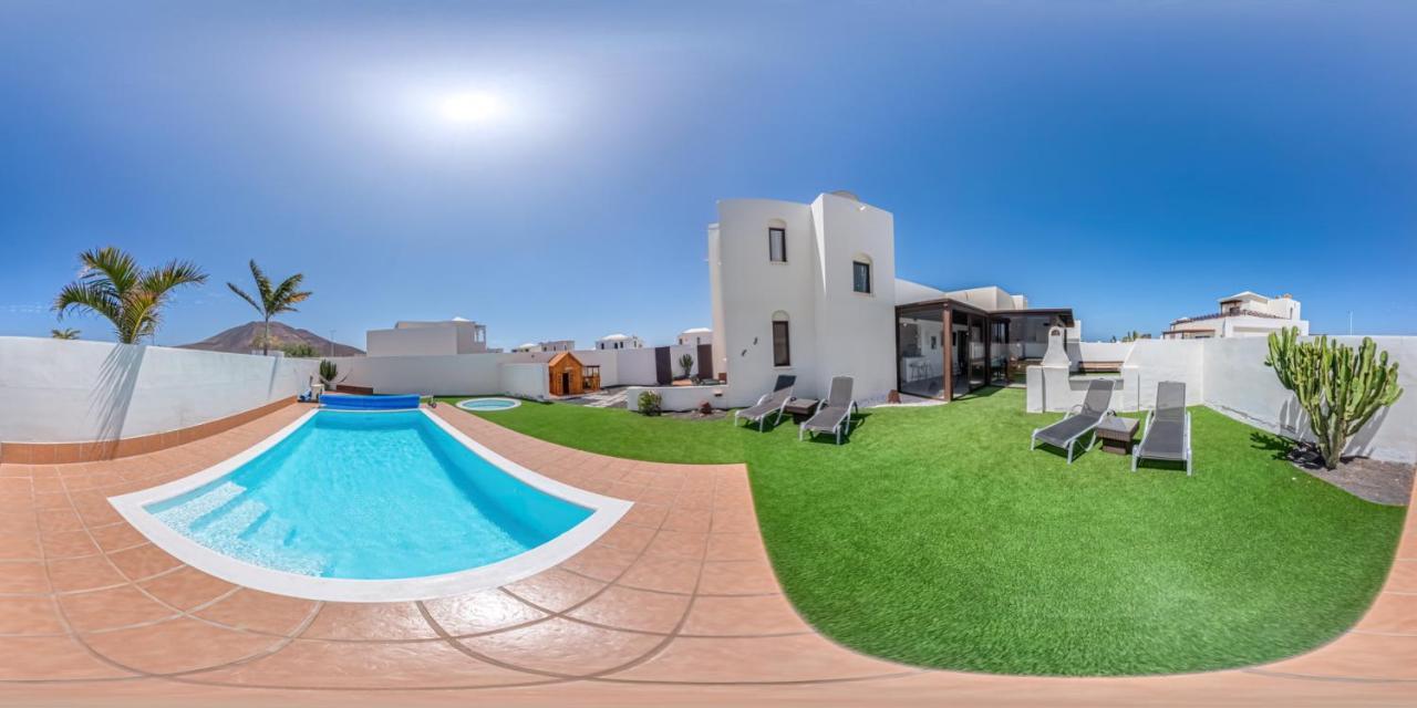 Villa Lanzarote Deluxe & Spa Pool Playa Blanca  Exteriör bild
